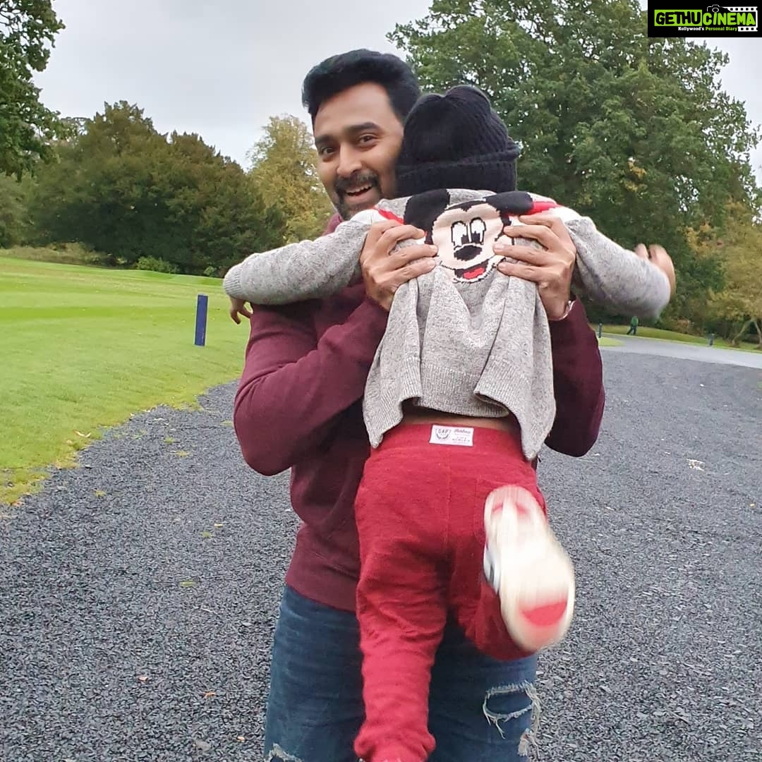 Prasanna Instagram - Can only be thankful to god. #lifeisbeautiful Roxburgh Castle
