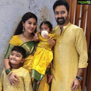 Prasanna Instagram - Wishing u all a happy Deepawali 😍let the festival of lights bring in all the positivity we need now. God bless us all🙏😍 Chennai, India