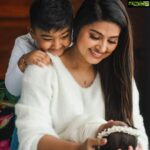 Prasanna Instagram - அன்னையர் தின வாழ்த்துக்கள் ! Happy mother's day to all the mothers out there ❤ Chennai, India