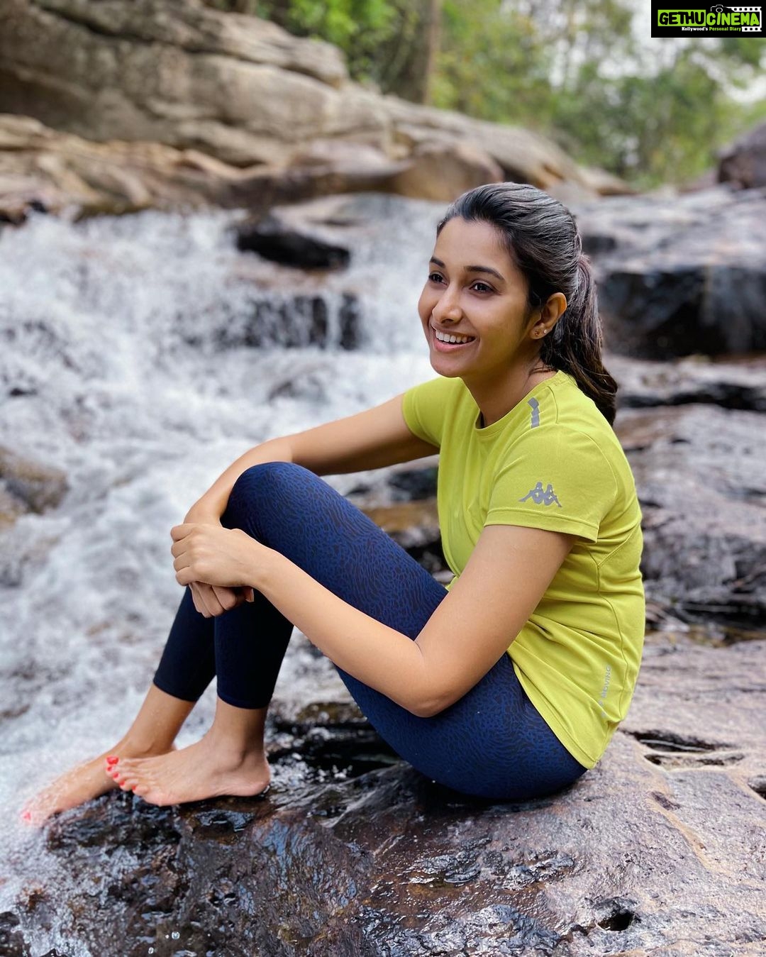 Priya Bhavani Shankar Instagram - When water travels it becomes the path itself! That’s me with another perfect traveler ☺️ Somewhere in the Forest