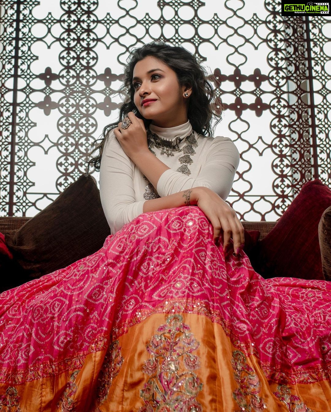 Priya Bhavani Shankar Instagram - Thank you for showering us with so much love and positivity❤️ Styling - @anushaa13 Assistant stylist - _ilakzz_ Jewellery - @yoursethnically Skirt - @savinidii_official Makeup - @salomirdiamond Hair - @puii_c_ammy Photographer - @kiransaphotography Location - @designhotelchennai