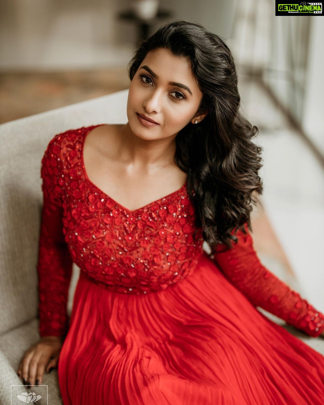 Priya Bhavani Shankar Instagram - Because it’s @ashwin.thiyagarajan ❤️ Spreading colours and smile on the last week of this year! HMU @salomirdiamond PC @aarontheobed
