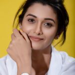 Priya Bhavani Shankar Instagram - No no.. noo 🤫 ‘Don’t show those teeth for a while’ series 😌 Styled by @anushaa13 HMU @viji_sharath PC @kiransaphotography
