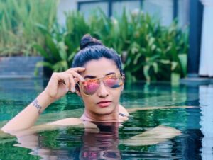 Priya Bhavani Shankar Instagram - Eat, tan, sleep, repeat 🔁