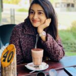 Priya Bhavani Shankar Instagram – I love days when my only problem is coffee or hot chocolate☺️❤️