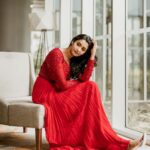 Priya Bhavani Shankar Instagram - Because it’s @ashwin.thiyagarajan ❤️ Spreading colours and smile on the last week of this year! HMU @salomirdiamond PC @aarontheobed