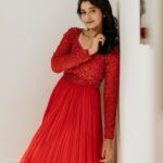 Priya Bhavani Shankar Instagram - Because it’s @ashwin.thiyagarajan ❤️ Spreading colours and smile on the last week of this year! HMU @salomirdiamond PC @aarontheobed
