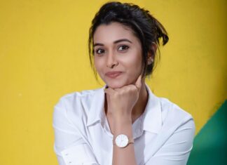 Priya Bhavani Shankar Instagram - No no.. noo 🤫 ‘Don’t show those teeth for a while’ series 😌 Styled by @anushaa13 HMU @viji_sharath PC @kiransaphotography