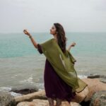 Priya Bhavani Shankar Instagram - We have been shooting in Kanyakumari for a week now for #pathuthala and I’m glad we did🤗 Confluence of 3 seas, it’s one of the most beautiful towns i have been to. The people, the weather, the food and the serenity of this town will always have my heart ❤️ until next time 🙌🏼 Southern Tip of India, Kanyakumari