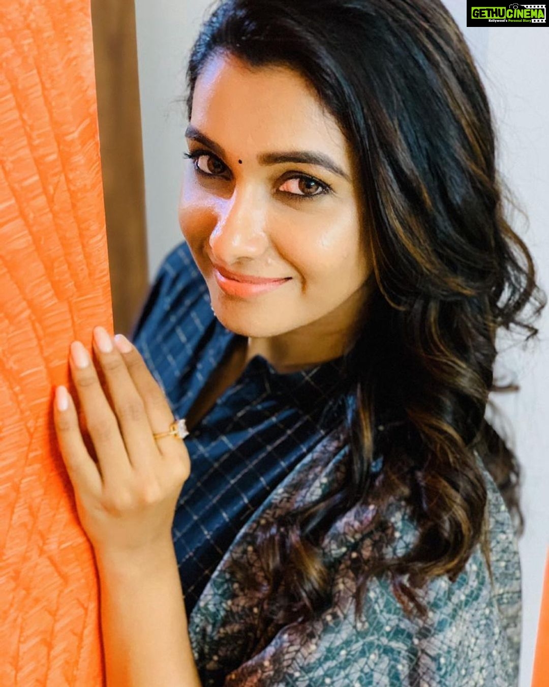 Priya Bhavani Shankar Instagram - You are watched ππ€πΌ Wearing @merasalofficial by @nandhitharamesh for #mafia press meet. When you are in doubt what to wear just call @nandhitharamesh she makes life simple βΊοΈ #mafiafromfeb21