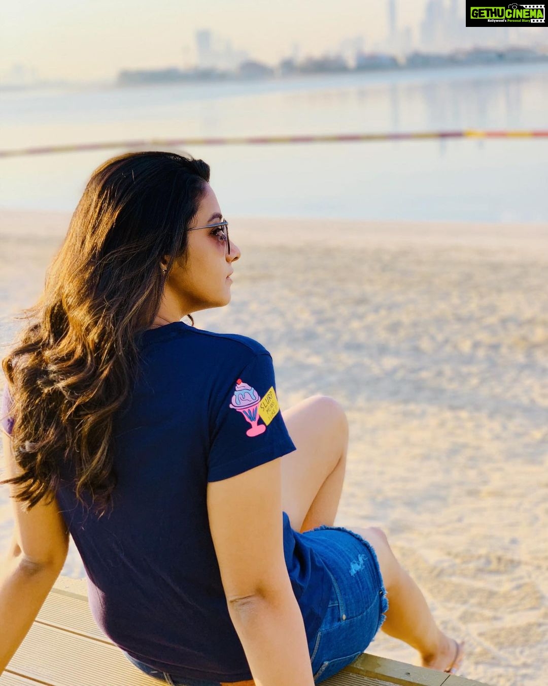 Priya Bhavani Shankar Instagram - From another wake up, watch sunrise, sky gaze and go back to sleep day ☀️