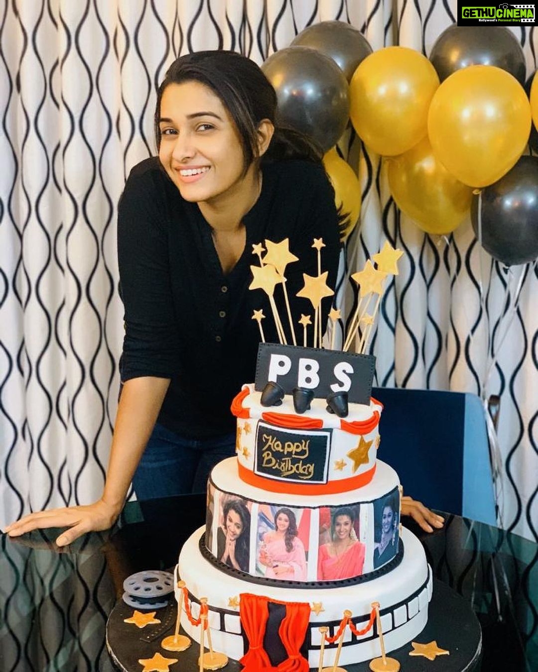 Priya Bhavani Shankar Instagram - Overwhelmed with all the love! 2019 was full of love strength and lots of beautiful memories both personally and professionally😊Looking forward to making more of it in the days to come. PROFESSIONALLY, Over the years slowly steadily I have found myself doing what I love the most and I have never been more inclined and rooted about my work. Excited about the releases we have lined up for the coming months😊 PERSONALLY, faces in these pictures are constants. They are home. They are family 😊 this particular birthday was made more than perfect by my 2 year old nephew❤️ @rajvel.rs The most valuable gift you gave me is the strength you let me build within myself😊 Finally all my love and gratitude to each and everyone at work place, gym, in social media and media houses who took their time to share such nice words on my bday. Forever indebted to this kind of love😊 let’s have a happy year ahead and spread love 😊