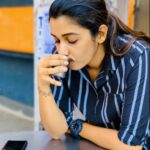 Priya Bhavani Shankar Instagram – Today’s vibe.. with the wrap of a long schedule, getting back to life with coffee from our usual spot😊 up for a major changeover 🙈😛 peace 🤘🏼 love ❤️ coffee ☕️