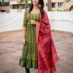 Priya Bhavani Shankar Instagram - When there are so many beautiful reasons ❤️ @nandhitharamesh you are a darling for providing me with what I need And how I need 🤗 @merasalofficial @kiransaphotography thanks dude 🤗