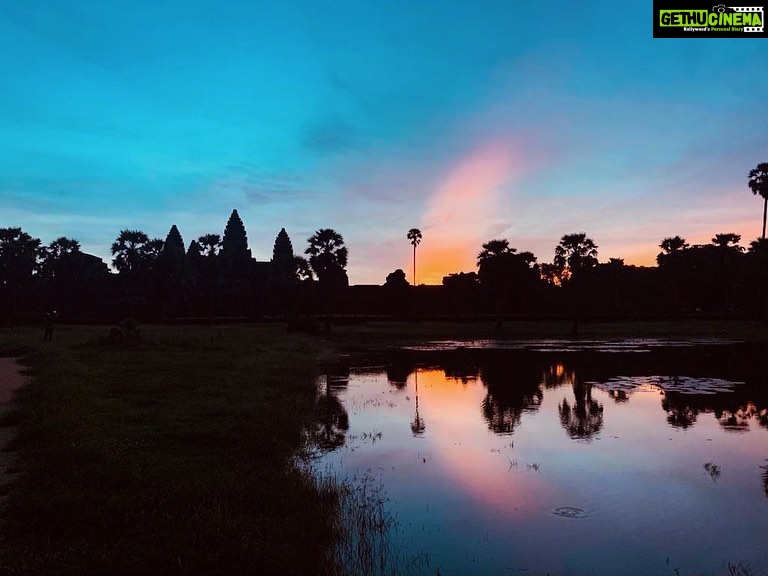 Priya Bhavani Shankar Instagram - Was it worth to wake up at 3.30AM for this view? Hell yeaa yes! For a super emotional person like me such moments are precious 😊 #siemreap Angkor Wat, Siem Reap, Cambodia