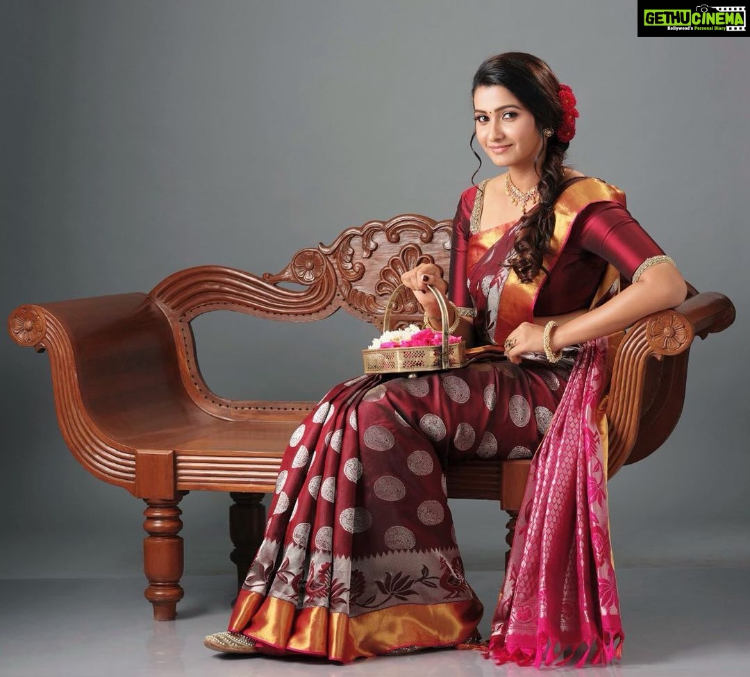 Priya Bhavani Shankar Instagram - Commercial shoots and me 🙈