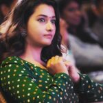 Priya Bhavani Shankar Instagram – How you get ready on a Sunday morning and try to keep it calm 😀 wear @tamarachennai and earrings from @pradejewels 🤗 PC don’t know but thanks 😊