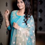 Priya Bhavani Shankar Instagram - Thank you @nandhitharamesh @merasalofficial for this lovely color you added 😊 and @kiransaphotography for the pics 😊 location @hamsa_chennai