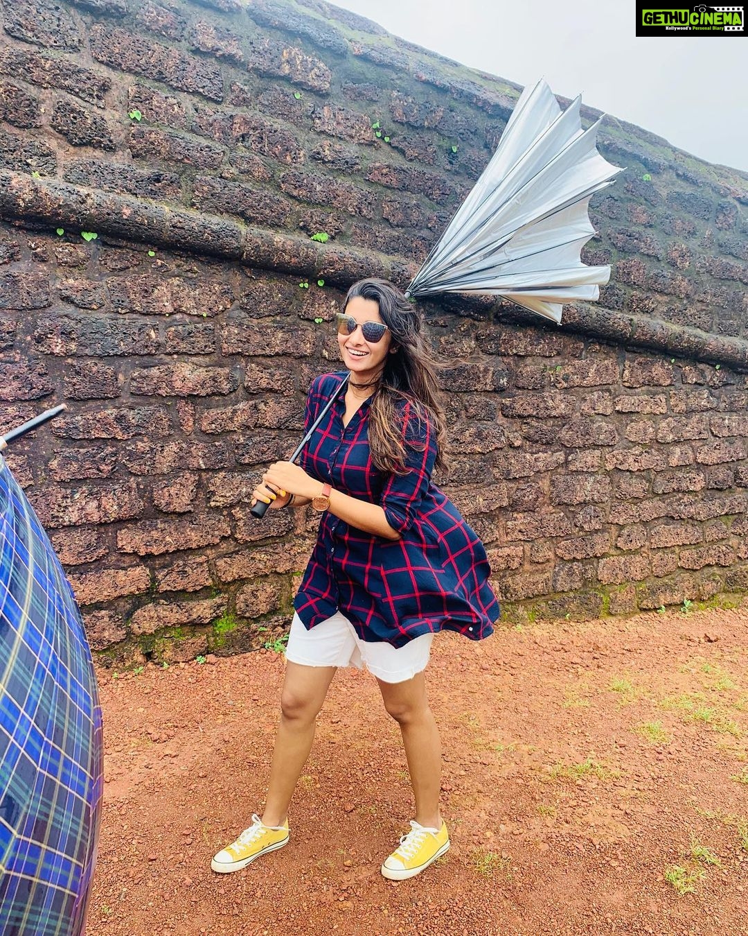 Priya Bhavani Shankar Instagram - 10% of what happens to me & 90% of how I react 💃🏻 🤗