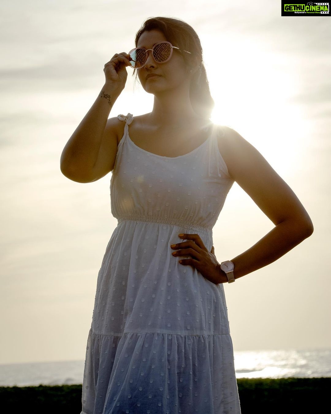 Priya Bhavani Shankar Instagram - Betrayal is the hardest pill to swallow but knowing the betrayer is a Win. Best thing you can do to yourself is keep your head straight and walk away from the situation. PC @kiransaphotography 🤗 #bestrevengeisnorevenge