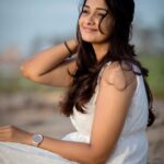 Priya Bhavani Shankar Instagram – ‘Wake up early go to beach come back home sleep rest of the day’ kind of day😇 ofcourse @kiransaphotography clicks such happy pictures meanwhile 😀