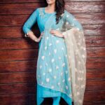 Priya Bhavani Shankar Instagram - Thank you @nandhitharamesh @merasalofficial for this lovely color you added 😊 and @kiransaphotography for the pics 😊 location @hamsa_chennai