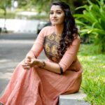 Priya Bhavani Shankar Instagram - I believe there was some sunshine in my soul that day 🤗 PC @kiransaphotography | wearing @tamarachennai you guys were more than sweet 😊