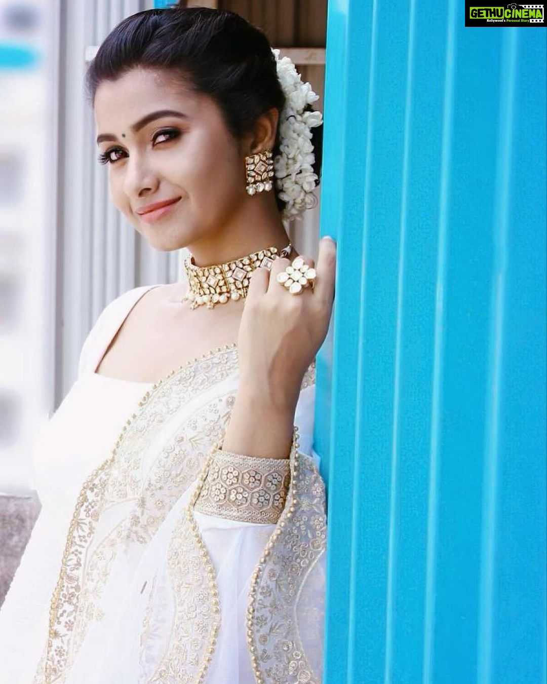 Priya Bhavani Shankar Instagram - Look put together and designed with lots of patience by @anjushankarofficial 😍 Jewelery - @rimliboutique Makeup - @perfektmakeover Photographer - @arunprasath_photography thank you guys 😊