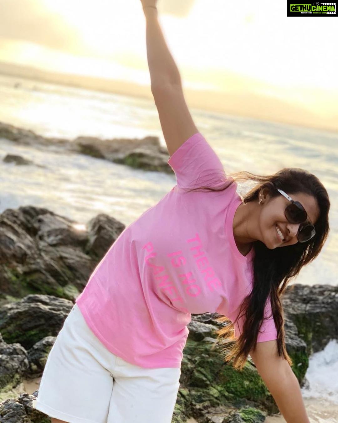 Priya Bhavani Shankar Instagram - Dreaming in colors borrowed from the sky and the sea 😊