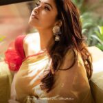 Priya Bhavani Shankar Instagram - That’s a throwback already 😀 📸 @thestoryteller_india styling @mehndi_jashnani blouse @mabia_mb hmu @vedya.hmua at @ilovecafedeparis
