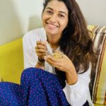 Priya Bhavani Shankar Instagram – பொங்கல் அதுவுமா diet இது சாப்டமாட்டேன்னுலாம் யார் மனசையும் கஷ்டப்படுத்த கூடாது☺️be kind always!  நம்மால் முடிந்தது! 🤷🏻‍♀️