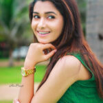 Priya Bhavani Shankar Instagram – Curious love for green from @teoriindia 😊 styled HMU by @perfektmakeover and @arunprasath_photography thanks for the pic😊