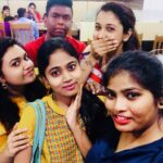 Priya Bhavani Shankar Instagram - பொது இடத்தின் அமைதியை குலைத்ததால் வெளியேற்றப்பட்ட போது 🙈 வெளிய போங்கடா அய்யோக்கிய ராஸ்கலுங்களா மொமெண்ட் #indecentGuys😏#noisepollution #whereverweare🤦🏻‍♀️ @jayanthearivuselvam @manojgupta5 @archu_90 @arshadh_az @nilafar_ibrahim