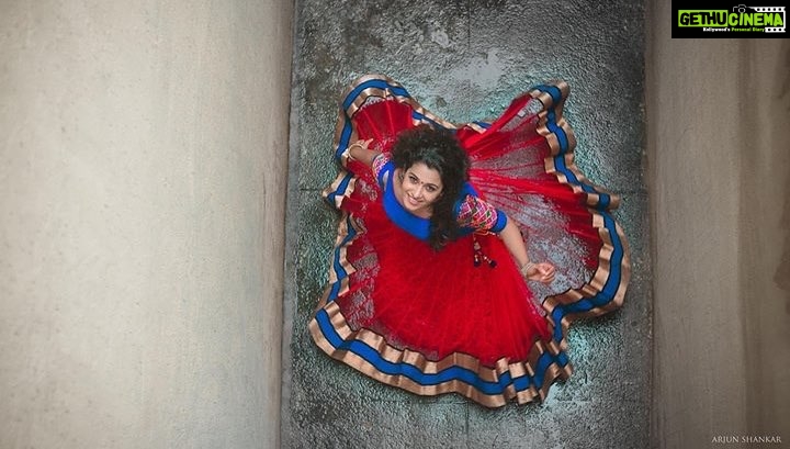 Priya Bhavani Shankar Instagram - @thshooter 💃🏻