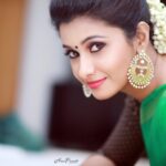Priya Bhavani Shankar Instagram - @arunprasath_photography 😊 #women_young_achiever_award #pothys #samudrika_pattu #traditionalwear