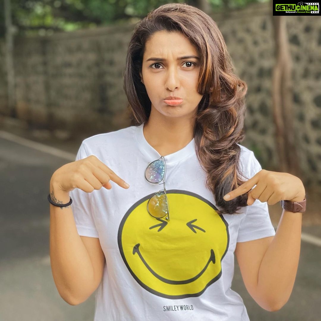 Priya Bhavani Shankar Instagram - Taking ‘the tee’ serious 😆