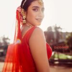 Priya Varrier Instagram - 💫 Designer and Stylist : @asaniya_nazrin Photography : @vaffara_ Make up & Hair : @samson_lei Jewellery : @meralda.jewels Outfit : @mirach_official Magazine : @grihalakshmi_ Photography Team : @shiman_____ Retouch : @iamvysak Styling team: @s_ashwathy_s @_ros__mary_