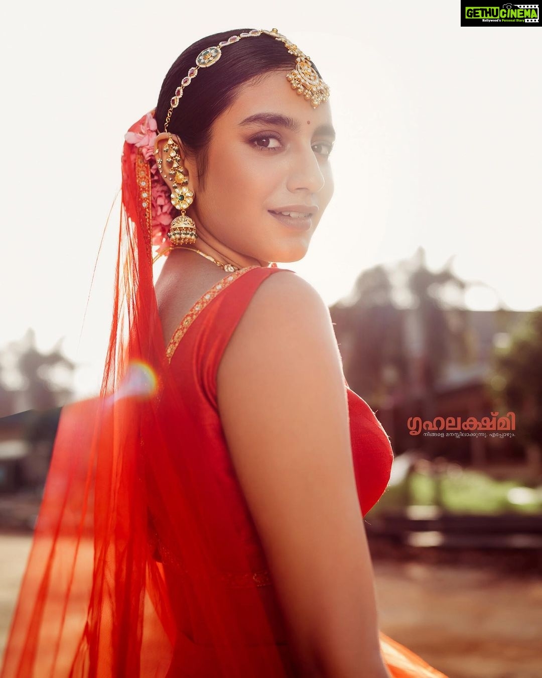 Priya Varrier Instagram - 💫 Designer and Stylist : @asaniya_nazrin Photography : @vaffara_ Make up & Hair : @samson_lei Jewellery : @meralda.jewels Outfit : @mirach_official Magazine : @grihalakshmi_ Photography Team : @shiman_____ Retouch : @iamvysak Styling team: @s_ashwathy_s @_ros__mary_