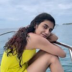 Priya Varrier Instagram - Falling out of love with you To fall in love with myself🌊 #reels #reelitfeelit #reelsinstagram #reelkarofeelkaro #srilanka #tourism #tour #explore #explorepage #sea