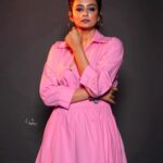 Priyamani Instagram – In a world full of trends ….I want to remain a classic 

Dress : @zara 
Styling: @mehekshetty ❤️❤️
Pictures: @v_capturesphotography 
HMU : @pradeep_makeup @shobhahawale
Personal assistant : @kakarla.p 
 #etv #kingsvsqueens #loveyourself #dontmissout‼️