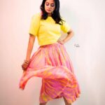 Priyamani Instagram - I am the princess of my own fairytale ❤️❤️❤️ Outfit : @sauchikabymounika Styling : @mehekshetty ❤️❤️ 📸 : @v_capturesphotography ❤️ MUH : @pradeep_makeup @shobhahawale Personal assistant : @kakarla.p #etv #dhee14dancingicon #lovemyjob