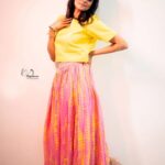 Priyamani Instagram - I am the princess of my own fairytale ❤️❤️❤️ Outfit : @sauchikabymounika Styling : @mehekshetty ❤️❤️ 📸 : @v_capturesphotography ❤️ MUH : @pradeep_makeup @shobhahawale Personal assistant : @kakarla.p #etv #dhee14dancingicon #lovemyjob