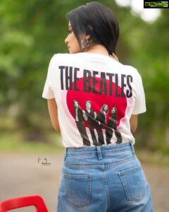 Priyamani Instagram - I am not here to fit in with the world …. I am here to make my own 😎 Tshirt : @onlyindia Jeans : @urbanic_official Styling: @mehekshetty 👼👼👼❤️❤️❤️ Pictures: @v_capturesphotography Makeup: @pradeep_makeup Hairstylist: @shobhahawale Personal assistant : @kakarla.p #etv #dheekingsvsqueens 👸🏻🤴 #lovemyjob