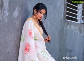 Priyamani Instagram - Don’t be afraid to fail ….. be afraid not to try …… Dress : @turmerikofficial PR agency : @entertainmenttleo9 Styling : @mehekshetty ❤️❤️ 📸: @ravi_cross_clickx @v_capturesphotography MUH : @pradeep_makeup @shobhahawale Personal assistant : @kakarla.p #etv #dhee14dancingicon #actorslife #lovemyjob
