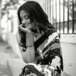 Priyamani Instagram - Wear a saree….give them reason to stare ❤️❤️❤️❤️ Saree : @riminayakindia Managed by : @poppublishmedia Styled by : @mehekshetty ❤️❤️ MUH : @pradeep_makeup @shobhahawale Personal assistant : @kakarla.p #etv #dhee14 #brandnewseason #