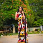 Priyamani Instagram - Wear a saree….give them reason to stare ❤️❤️❤️❤️ Saree : @riminayakindia Managed by : @poppublishmedia Styled by : @mehekshetty ❤️❤️ MUH : @pradeep_makeup @shobhahawale Personal assistant : @kakarla.p #etv #dhee14 #brandnewseason #