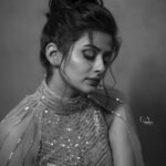 Priyamani Instagram - Don’t miss the ICONIC grand finale tonight with none other than the ICONIC star @alluarjunonline 🔥🔥🔥🔥 Outfit …. @megha_and_jigar Styling… @mehekshetty ❤️❤️ Pictures.. @v_capturesphotography MUH.. @pradeep_makeup @shobhahawale Personal assistant … @kakarla.p #etv #dheekingsvsqueens #grandfinale
