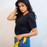 Priyamani Instagram – Strength doesn’t come from what you can do …it comes from overcoming the things you once thought you couldn’t…❤️❤️❤️❤️

Top… @zara 
Jeans … @urbanic_in 
Stylist.. @mehekshetty ❤️❤️❤️❤️🙏🏻🙏🏻🙏🏻
Pictures … @ravi_cross_clickx  @v_capturesphotography 
MUH … @pradeep_makeup  @shobhahawale 
Personal assistant… @kakarla.p 
#etv #dheekingsvsqueens #semifinal #dontmissit