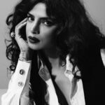 Priyanka Chopra Instagram - Vanity Fair, February 2022 Special thank you to @radhikajones, @beccamford, @emmasummerton and Alison Ward Frank for a beautiful experience. @vanityfair - story by @beccamford Photographed by @emmasummerton Styled by @leithclark Hair by @shonju Makeup by @lisaeldridgemakeup Manicure by @nailsbymh Set Design by @sean_thomson_ Production by @shinyprojects