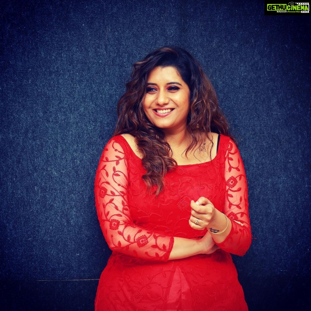 Priyanka Deshpande - 268.3K Likes - Most Liked Instagram Photos